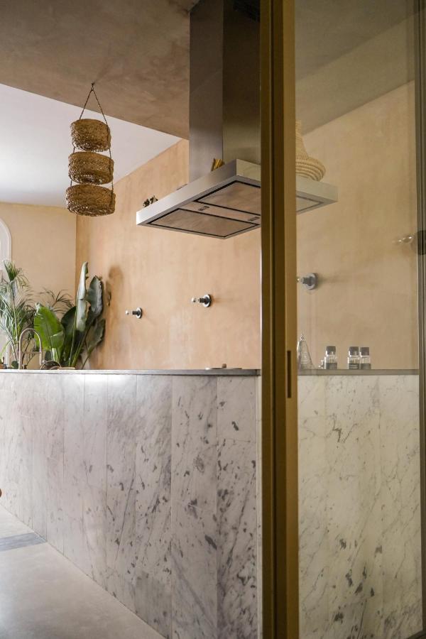 Haert Boutique Wellness Suites City Centre Хаарлем Екстериор снимка