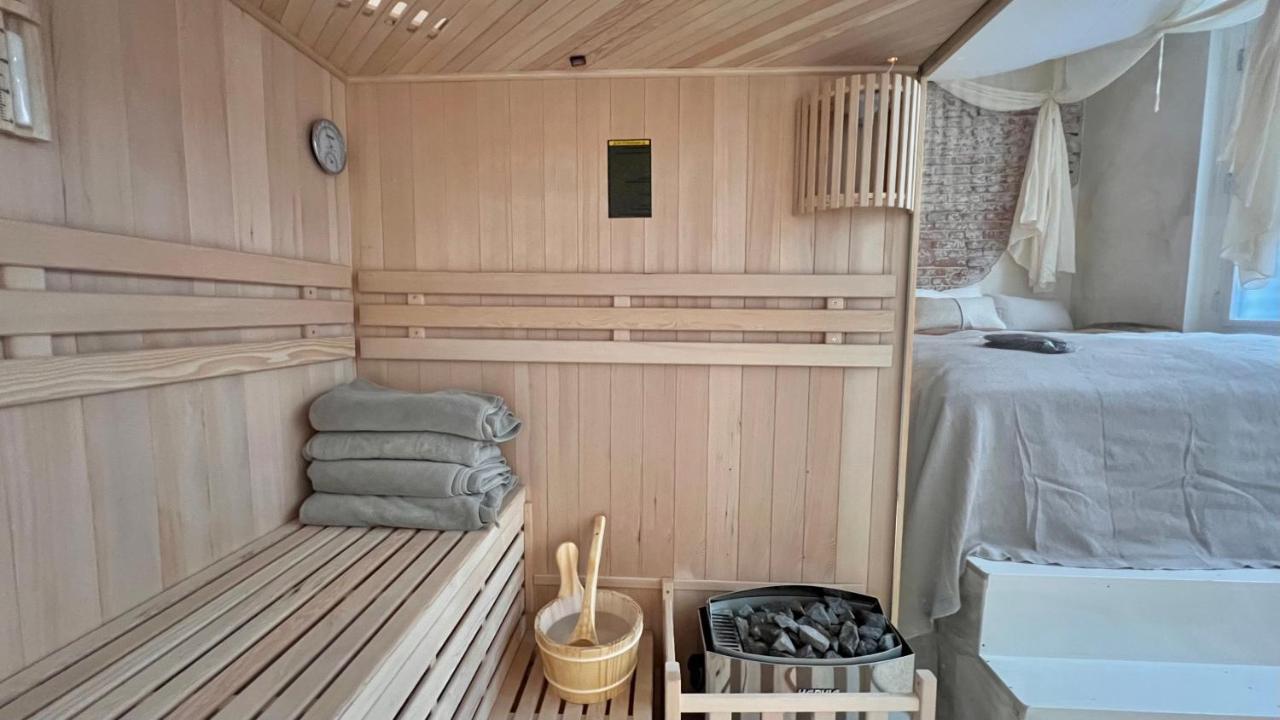 Haert Boutique Wellness Suites City Centre Хаарлем Екстериор снимка